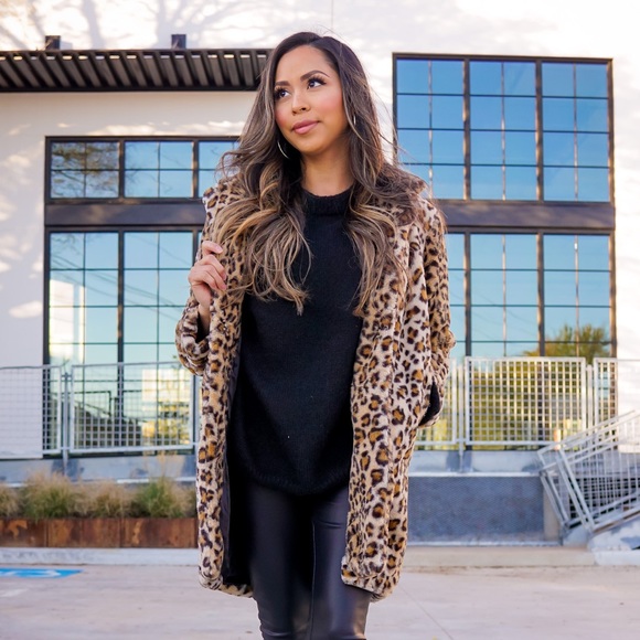 Sahara Faux leopard coat size small - Picture 1 of 3